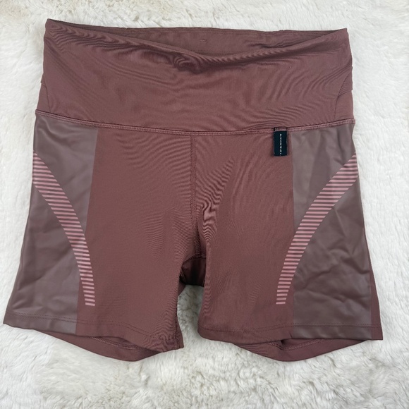 Athleta x Allyson Felix Legend Shortie Shorts 5" Inseam Bike Shorts Women's M - Picture 1 of 7